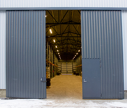 Industrial sliding doors give you a wide range of convenient