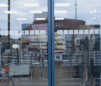 Commercial supermarket free door with glass door